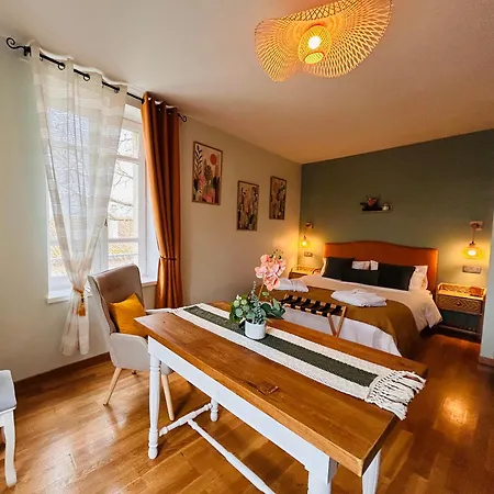 D'hotes Balneo Chateau De Jonquieres Gæstehus 4*