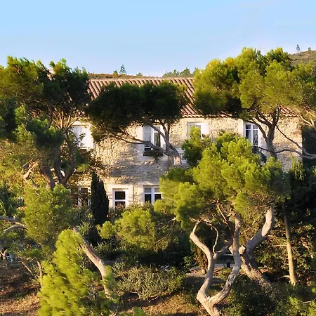 Guest house D'hotes Chateau De Jonquieres 4*