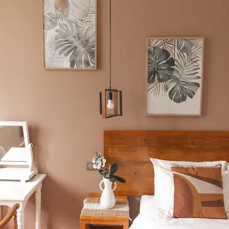 Penzion D'hotes Chateau De Jonquieres 4*